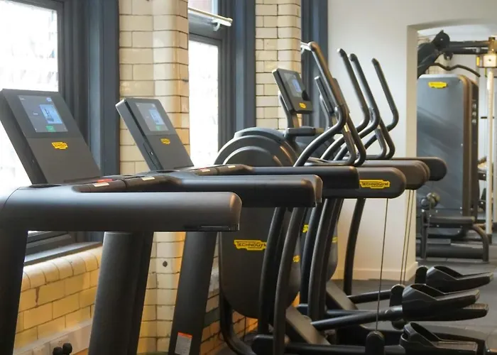 Centre * Leeds (West Yorkshire)