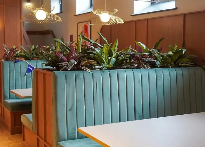 Centre * Leeds (West Yorkshire)